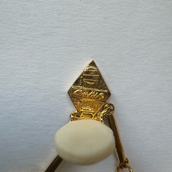 VINTAGE | ALEXIS KIRK Gold Tone Gilt Metal Clip Statement Earrings - Picture 3 of 7